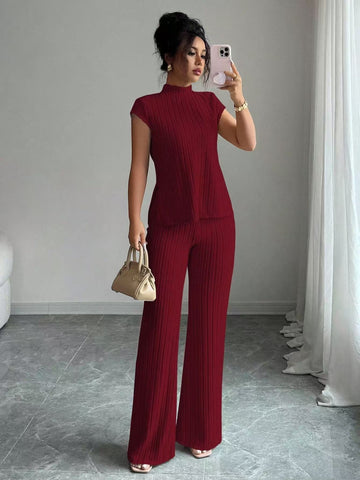 Plisovaná dvoudílná sada – elegantní a nenucený styl