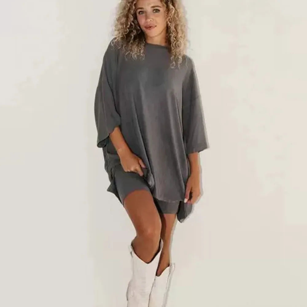 Breezy Lounge Duo – Oversized Shirt & Shorts Set for Ultimate Comfort!