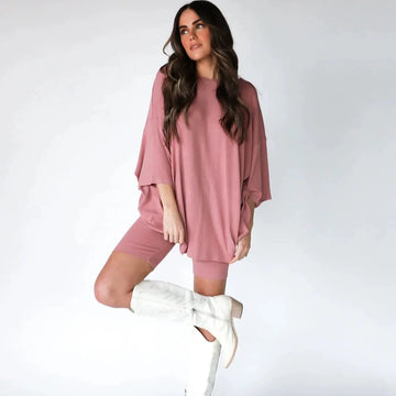Breezy Lounge Duo – Oversized Shirt & Shorts Set for Ultimate Comfort!