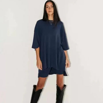 Breezy Lounge Duo – Oversized Shirt & Shorts Set for Ultimate Comfort!